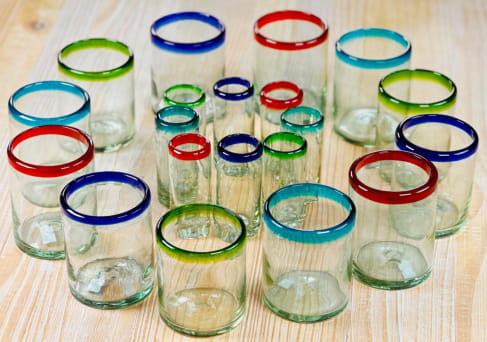 color rimmed glassware